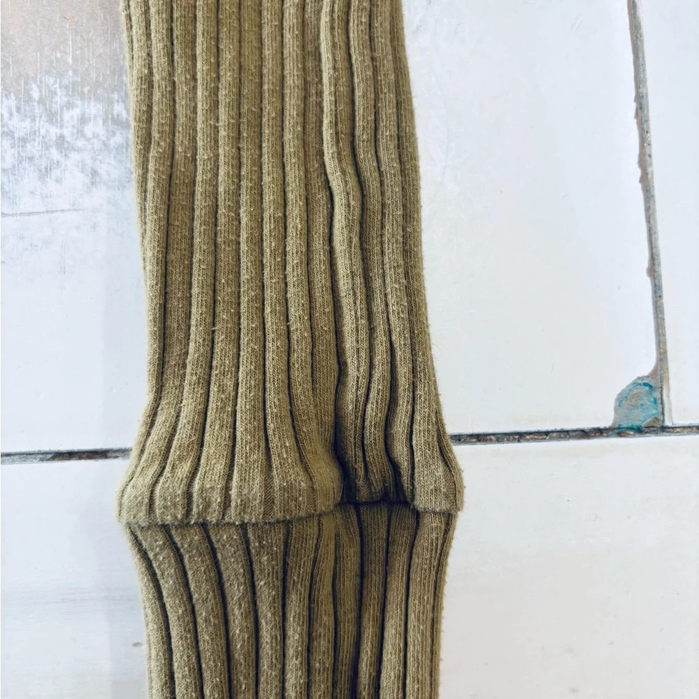 Kate Quinn wide ribbed pajamas - Picture 5 of 5